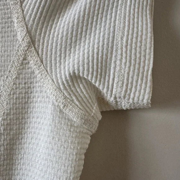 Allbirds-Waffle Textured Cream Lightweight Tee (Size:Small) - Picture 6 of 10